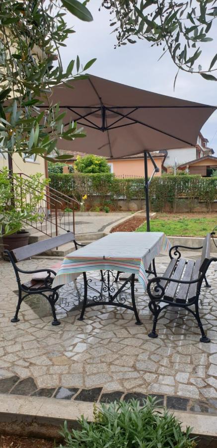 Apartman Lena Pula Zewnętrze zdjęcie