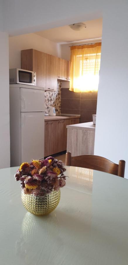 Apartman Lena Pula Zewnętrze zdjęcie